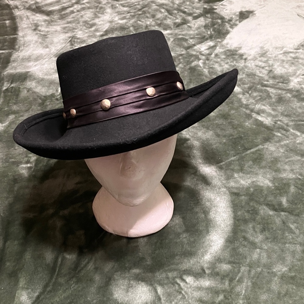 Vintage Arlin 100% wool black made in the USA band satin